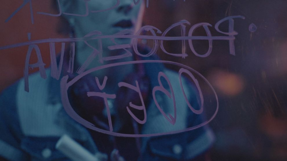 S vedrom v ruke si ju nikto nevšimol. Neuveriteľné, čo dokázala