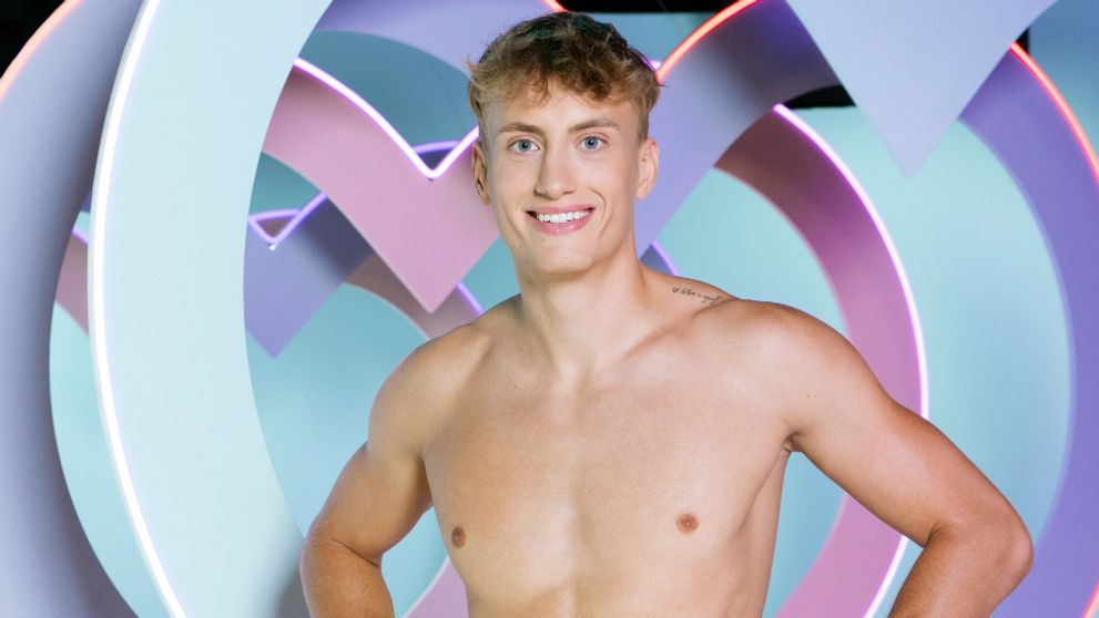 Dvojmetrový fešák David na rovinu: Mosty sú spálené, teraz mieri na Love Island