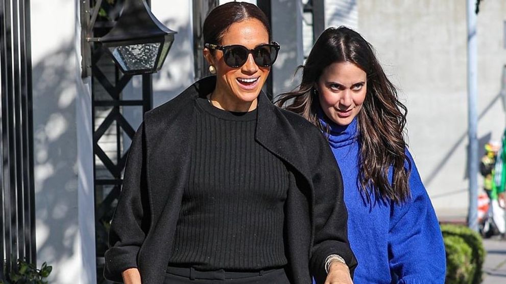 Meghan sa vybrala najesť: Za jej vychádzkový outfit by ste si kúpili auto