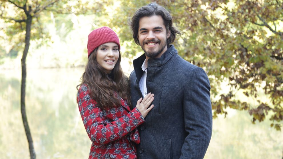 Romantické zásnuby v Cennet: Selim pokľakne, vytiahne prsteň a...