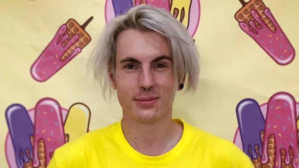 Radikálna zmena youtubera Expla: Fanúšičky pôjdu do kolien