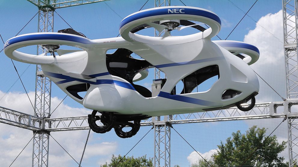 V Japonsku predstavili prototyp lietajúceho auta. Vo vzduchu však vydržalo iba minútu
