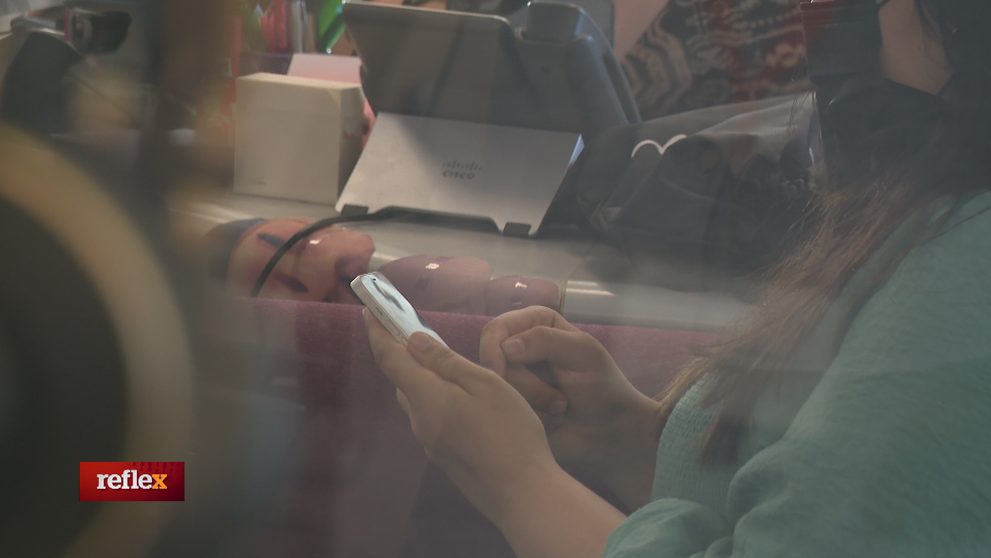 Odpočúvanie cez telefón