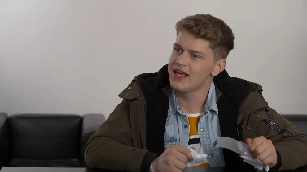 Lukymu sa ďalej rúca svet: Nezvládne to ani na úrade práce