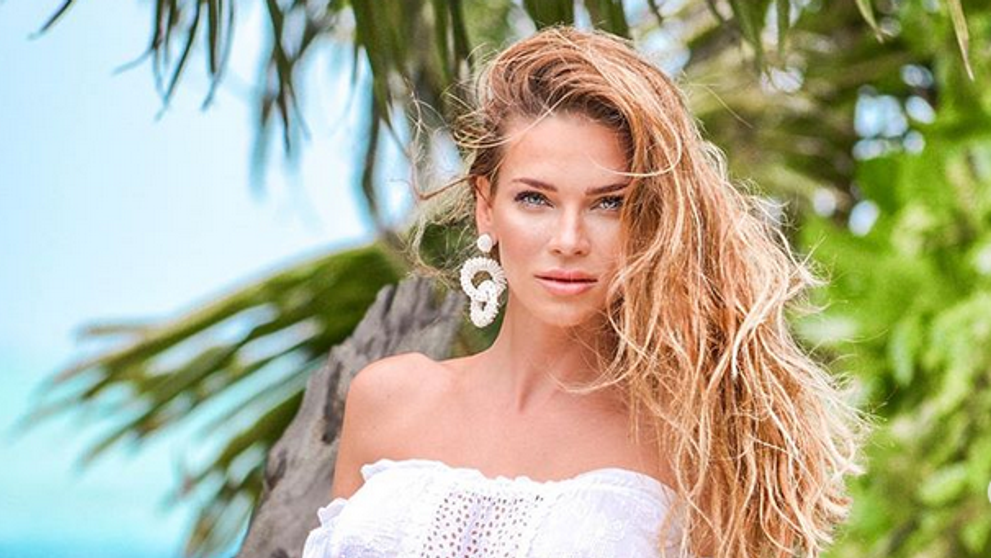 Andrea Verešová bez podprsenky: Musela si všimnúť, že jej všetko presvitá