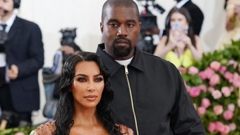 Kim Kardashian prvýkrát ukázala štvrté dieťa. Prezradila aj jeho meno