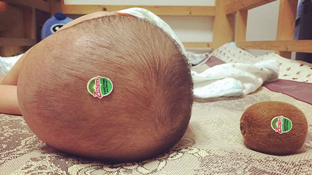 Toto sa stane, keď dieťa necháte samé s otcom. Foto ako dôkaz