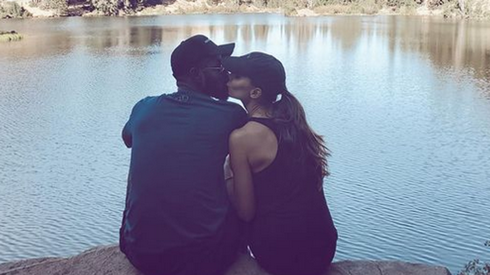 Dvakrát odložili svadbu a zrazu prekvapili: Herec a modelka sú svoji!