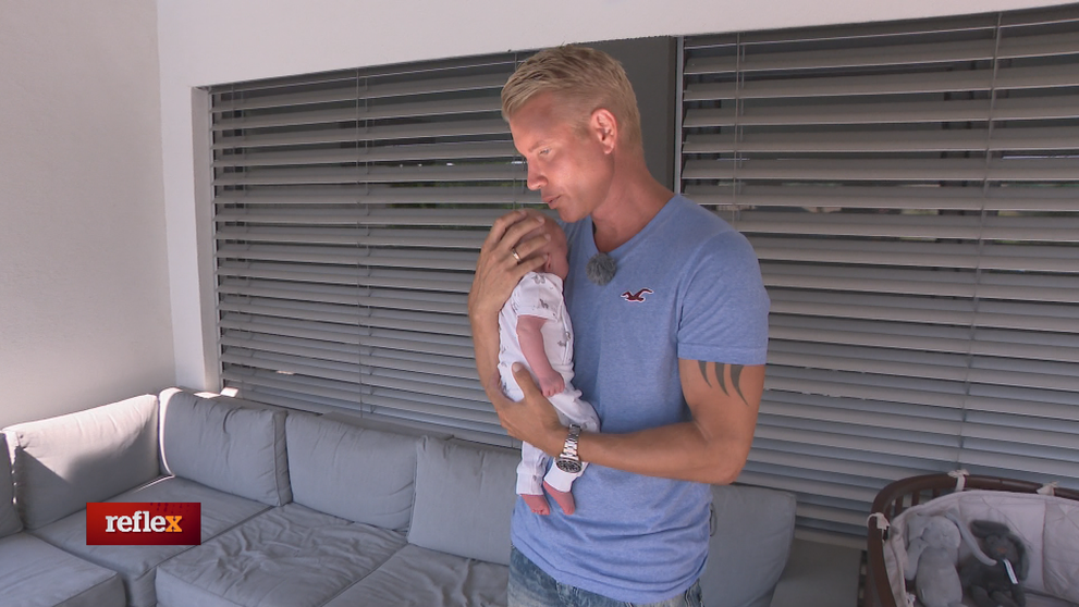 Český Ken má otcovské povinnosti