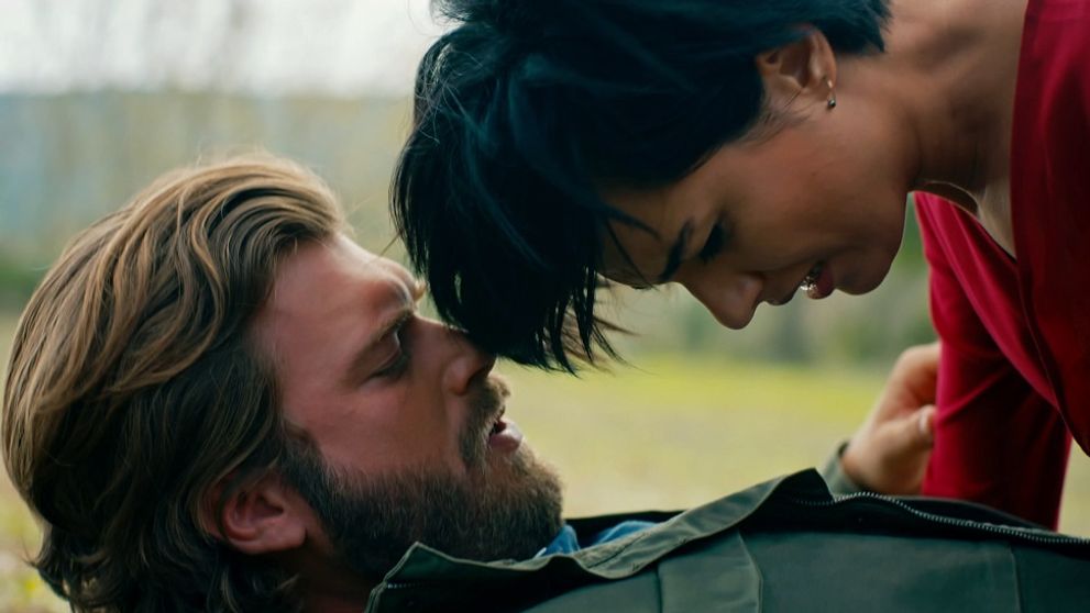 Statočný a krásna: 1. a 2. epizóda