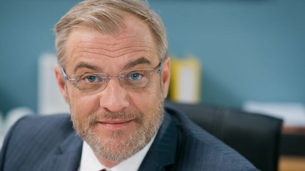 Luknárova rada nad zlato. Prečo kolegu odhovára od svadby?