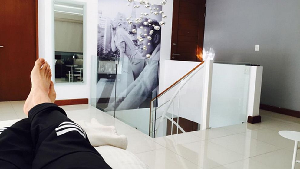 Tak schválne: Uhádnete, komu patria tieto nohy?