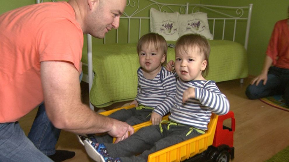 Dvojičky, ktoré nemali šancu prežiť, zachránili ešte v maternici.