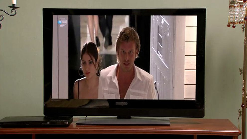 Zakázaná láska: 81. a 82. epizóda