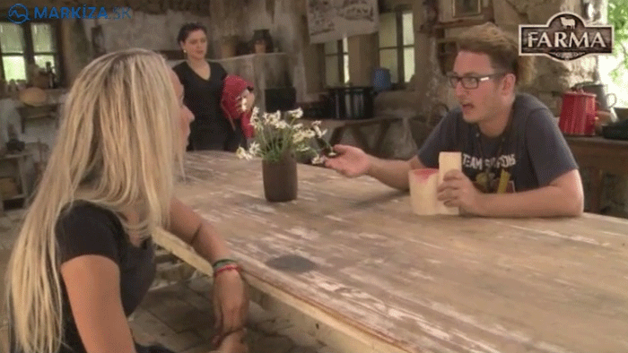 A je to tu! Hádka o posteľ!