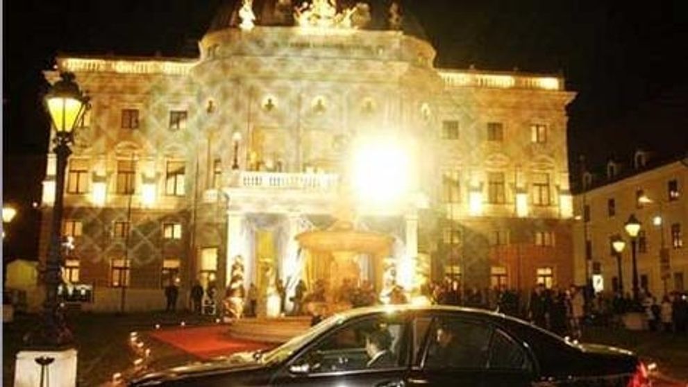 Ples v Opere NAŽIVO v Smotánke!