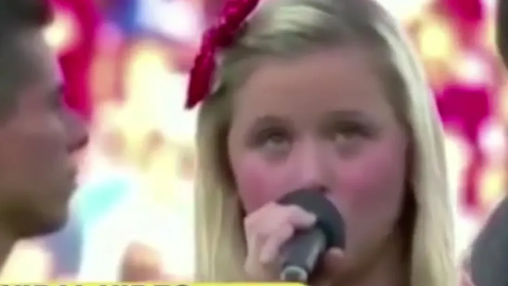 Americkú hymnu zaspievala najhoršie v histórii. Pred porotou SuperStar ale prišlo prekvapenie