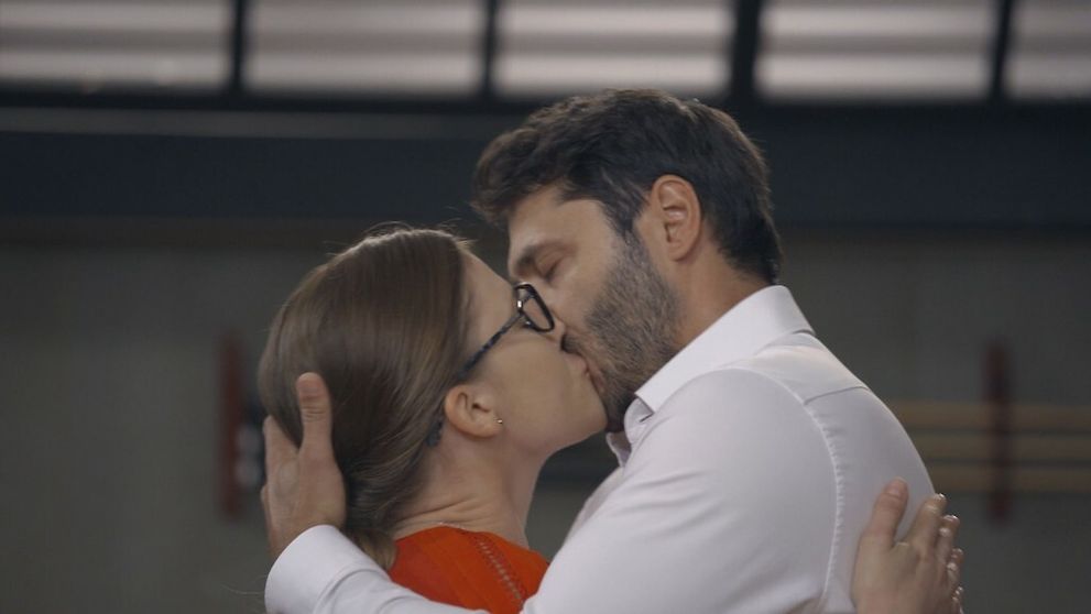 Tak predsa to priznali: Alex a Ema sa stále milujú!