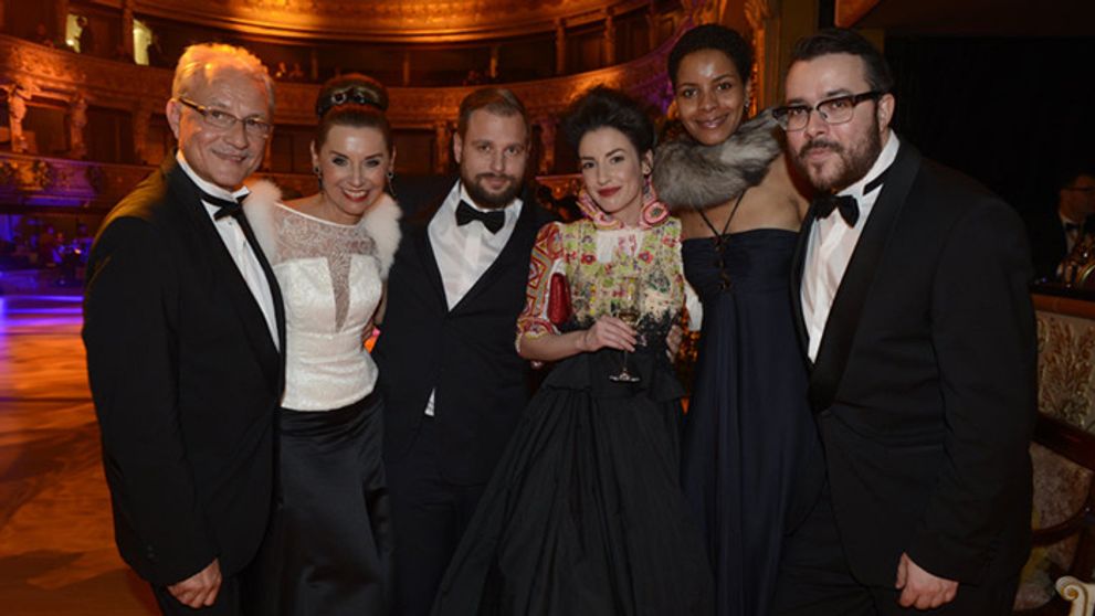 Víkend sa niesol v znamení Plesu v opere! A my sme boli samozrejme pri tom!