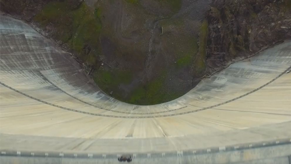 Toto musíte vidieť: Basketbalový hod, ktorý prepísal históriu!