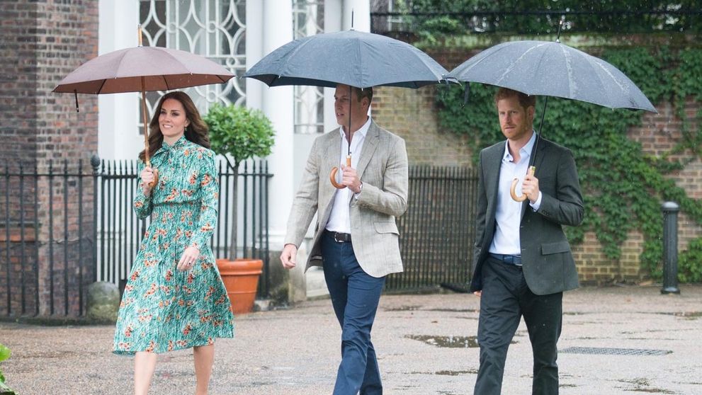 Veľký deň v živote Williama a Harryho sa blíži! Kate nedostala pozvánku