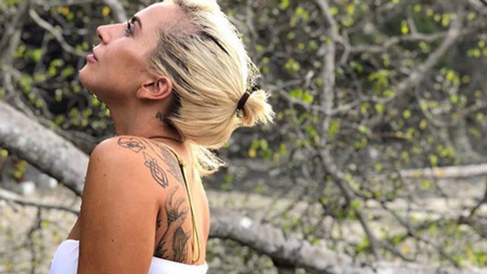 Lady Gaga vytrčila zadok do objektívu. Zboku dokonalý, zozadu... ajaj