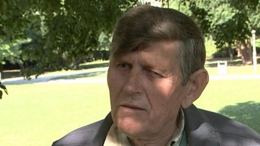 Pán Július trpí akromegáliou!