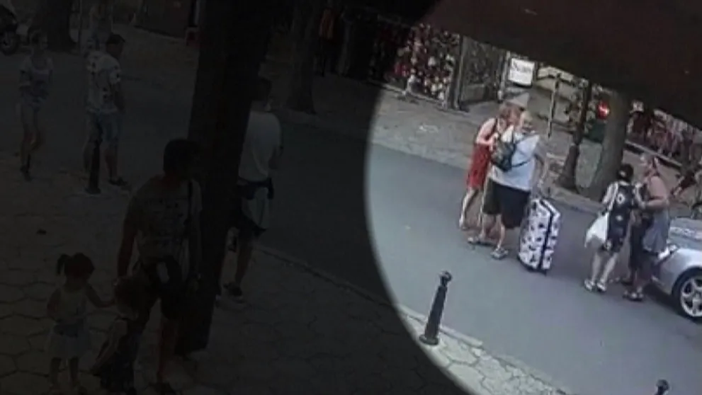 Do manželky nášho speváka vrazilo na dovolenke auto. Ešte horšie skončila ich kamarátka
