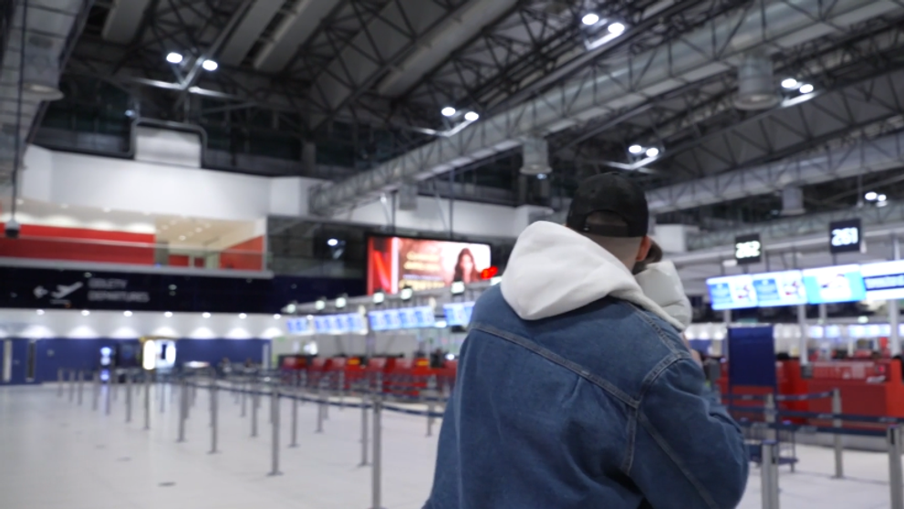 České hviezdy odleteli na Survivor. Jednu prišla odprevadiť ešte väčšia!