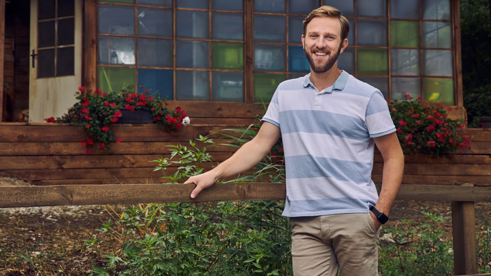 Slovenský herec otvorene o bozkávaní pred kamerou: Existujú aj horšie práce