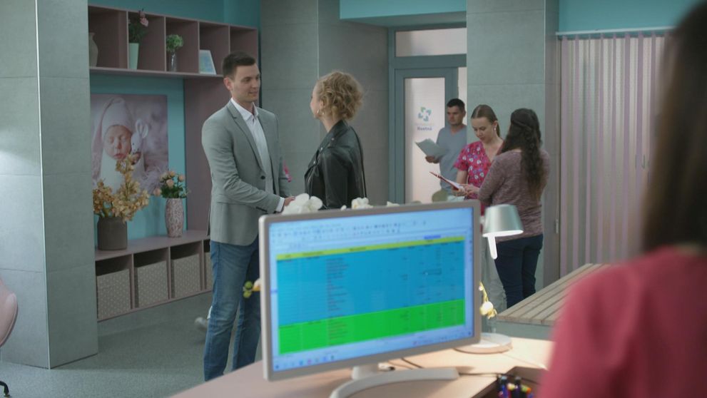 Monika nestráca čas a vyráža na rande