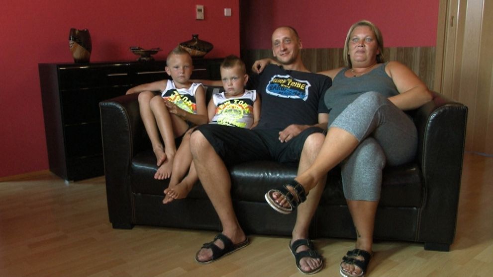 Zhrabol všetky prachy a opustil tehotnú ženu. Tá mu odpustila a prijala ho späť