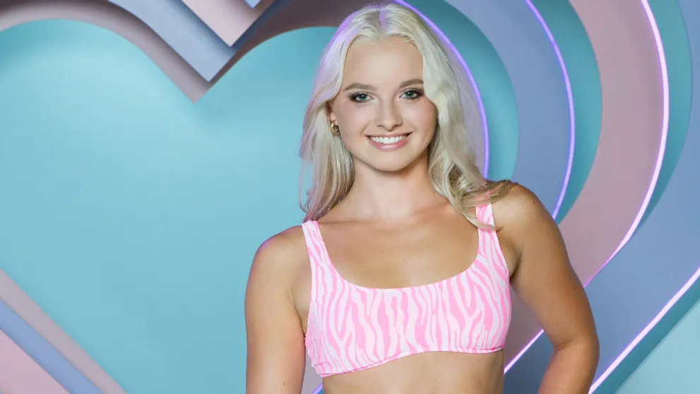 Sexy Denisa z Love Islandu. Budúca zubárka očarí aj bez vylepšených predností