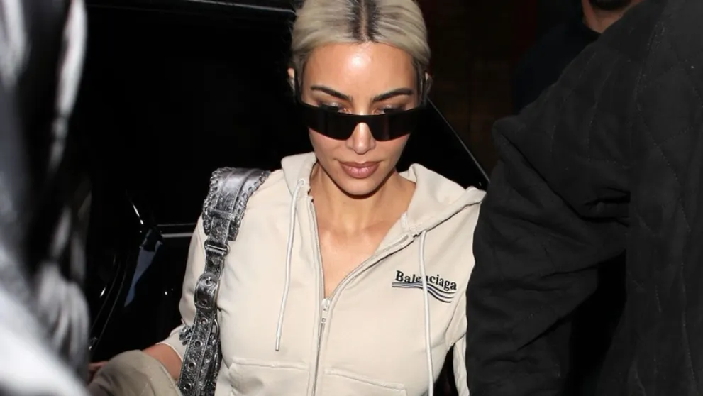 Kardashian? Nie, ďakujem. Kim dostala stopku od kráľovnej