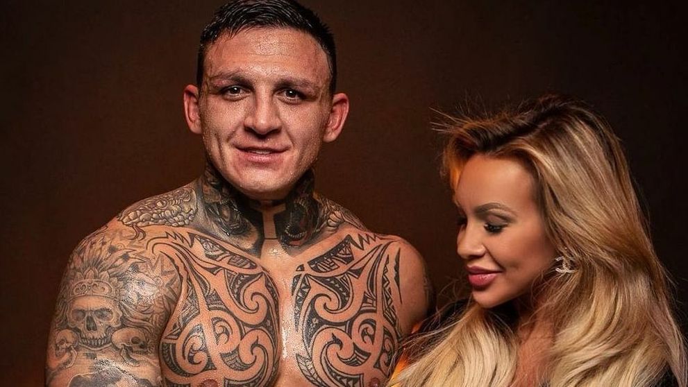 Gábor Boráros sa stal otcom! Jeho snúbenica priviedla na svet dievčatko