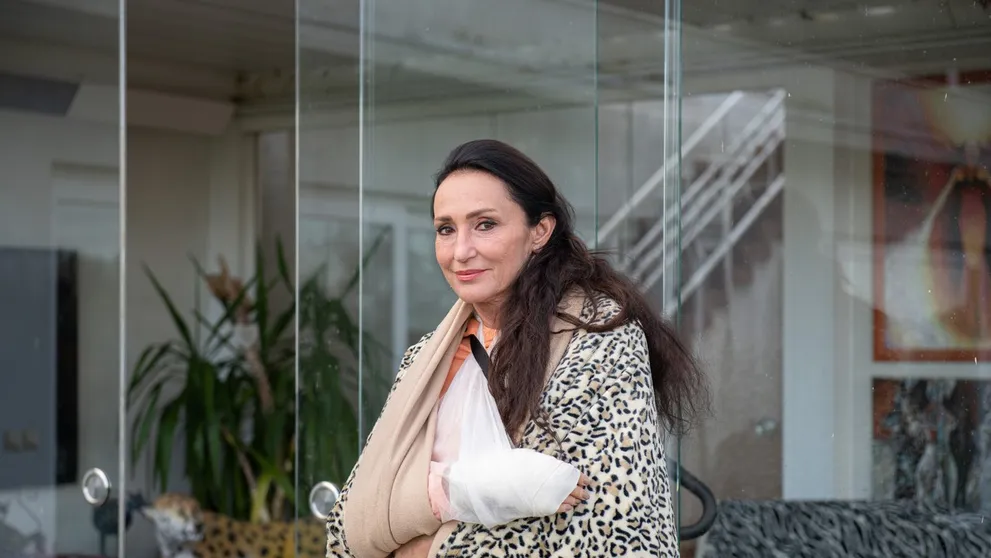 Exkluzívne zábery Sisy Lelkes Sklovskej po návrate z nemocnice