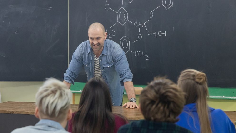 Tomáš Maštalír sa nečakane odviazal. Tancoval na stole!