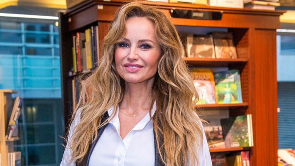 Adriana Sklenaříková zavítala na Slovensko. Prišla v luxusnom outfite za tisíce eur!