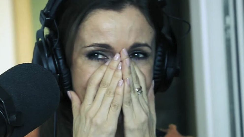 Lenka Šóošová sa rozplakala v éteri rádia. To, čo jej pustili, by dostalo každého