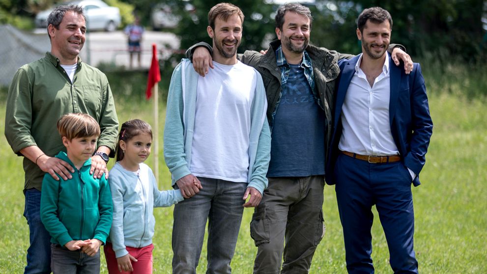 Excelentný návrat seriálových megahitov Susedia a Oteckovia!