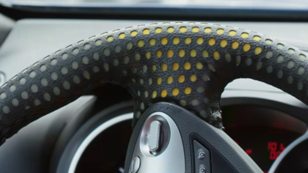 Špeciálny poťah v aute odhalí, že ste dehydratovaný