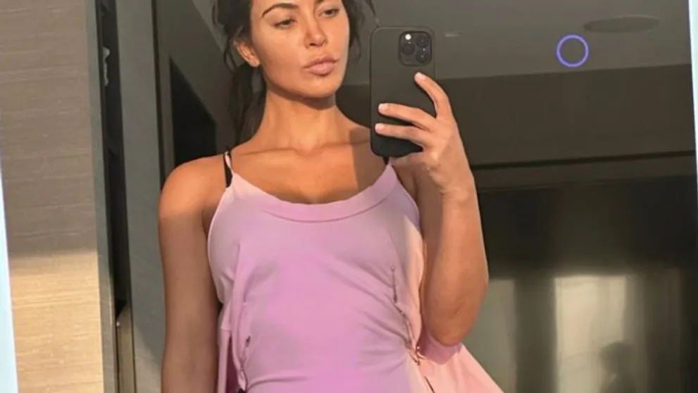 Kim Kardashian vydesila vlastná fotka: V okne zbadala postavu ženy