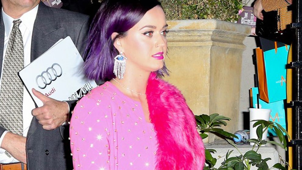 Pre médiá je Katy Perry Barbie v pohodlí!