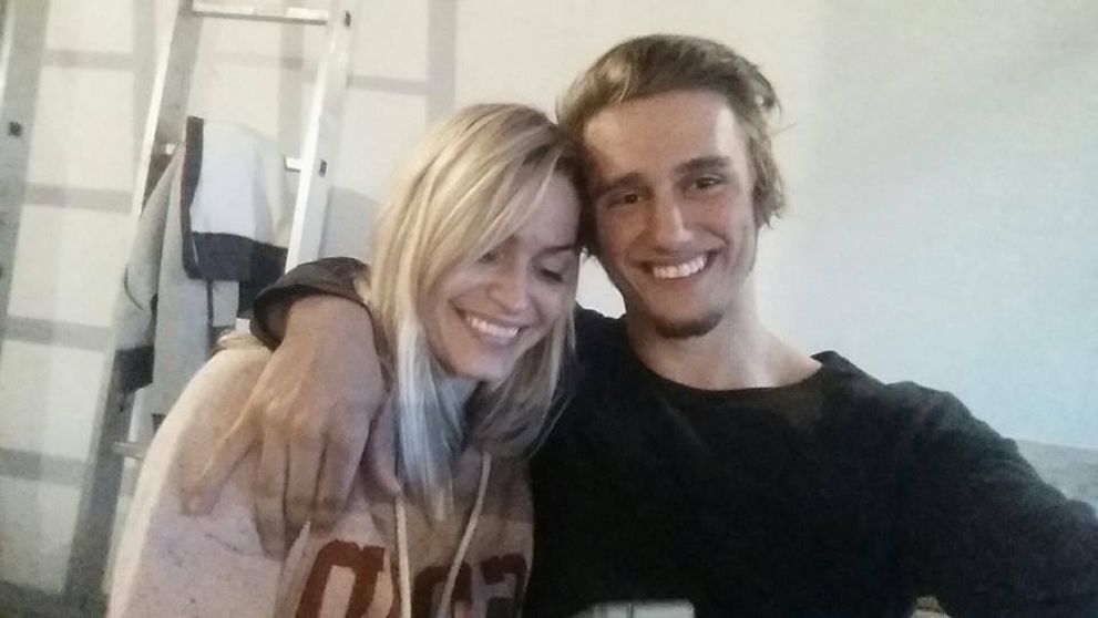 Superstarista Kovalíček zbalil o 15 rokov staršiu krásku