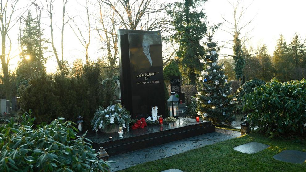 Hrob Karla Gotta je hotový. Ivanka zverejnila miesto, kde ho fanúšikovia nájdu