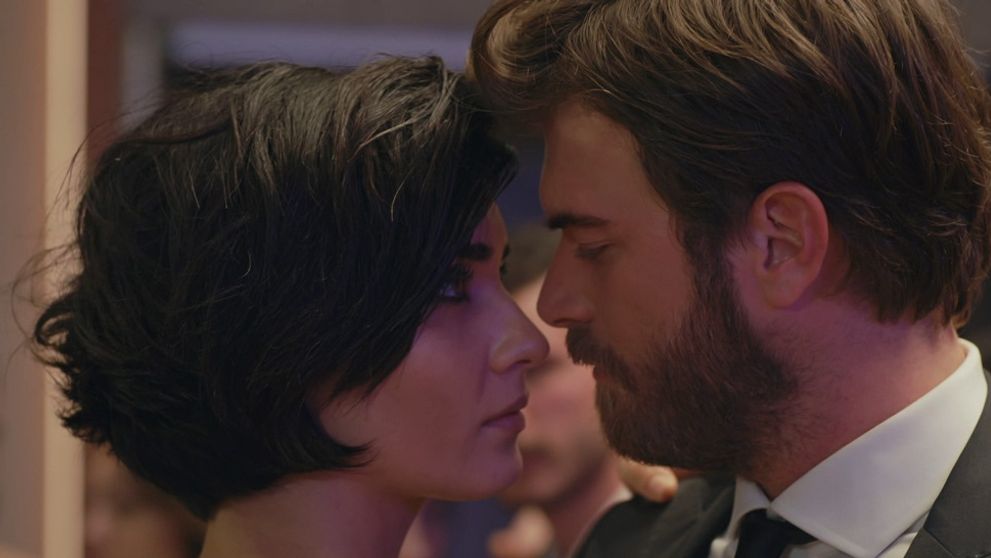 Statočný a krásna: 66. a 67. epizóda