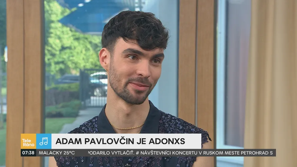 Jeho alter ego nie je náhodné. Adam Pavlovčin s menom Adonxs má veľké plány