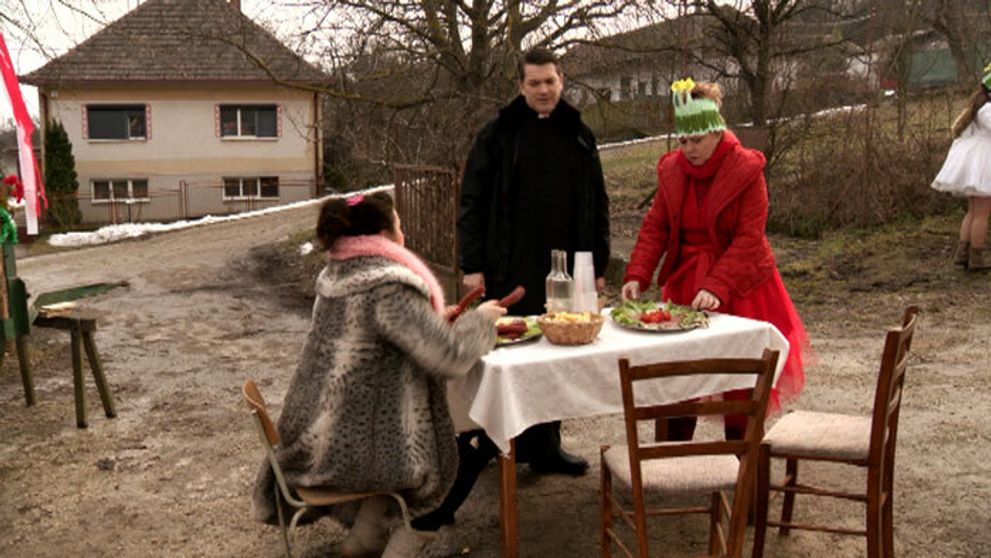 Osud všetkých chlapov v dedine je v Brmbalíkových rukách!