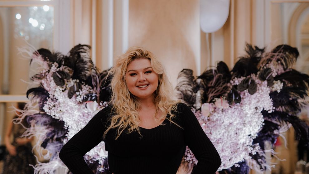 Evelyn ukázala osí pás. A to nie je všetko