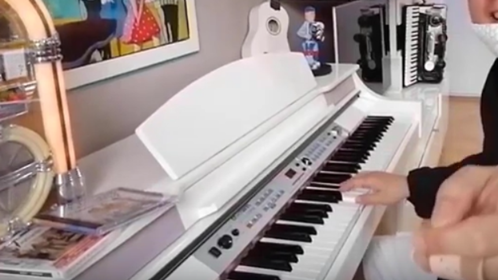 Markizák prekvapil! V práci je nenápadný, no v súkromí.. veď pozrite sa sami